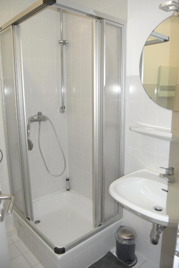 Apartmondo Ferienwohnungen Wuppertal Wichlinghaus ภายนอก รูปภาพ